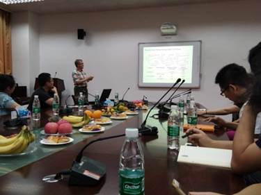 说明: C:\Users\Administrator\Desktop\2018.09.28美国西北大学Randall Q. Snurr教授来快猫app
讲学\图片1.jpg